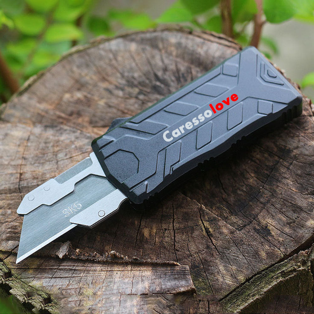 Caressolove Aluminum Alloy Automatically Retracts Box Cutter, Replaceable Blade EDC Pocket Utility Knife, Retractable Blade Tool Knife With Clip, Black With 5pcs Extra Blades