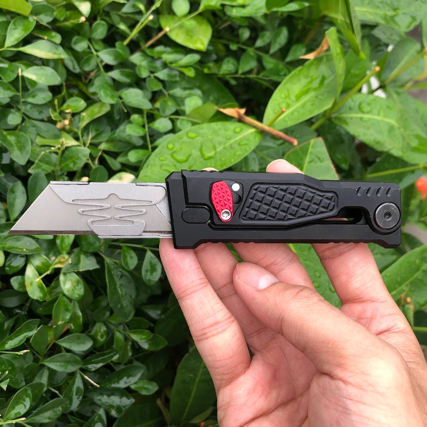Pocket Utility Knife, Green Retractable Utility Knives, EDC Box Cutter Retractable Pocket Knife with 5PCS Razor Blades, Safty Heavy Duty Box Cutter with Clip