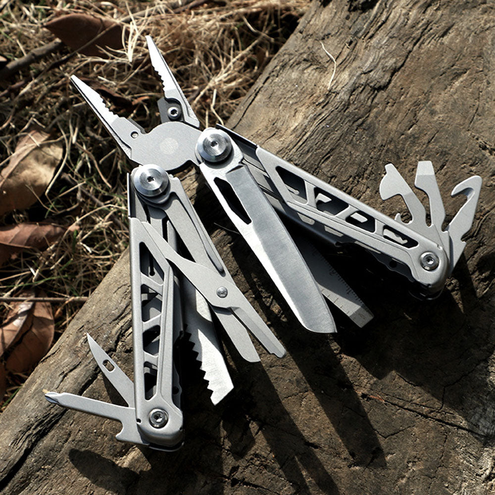 Multifunctional Foldable Pliers EDC Folding Knife Multitool Scissors Saw Clamp Outdoor Multi Purpose Survival Tools Pliers Cutting Knife